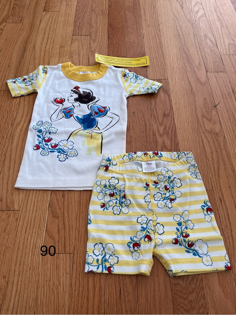 Hanna Andersson White Yellow Blue Snow White Short Pajama Set
